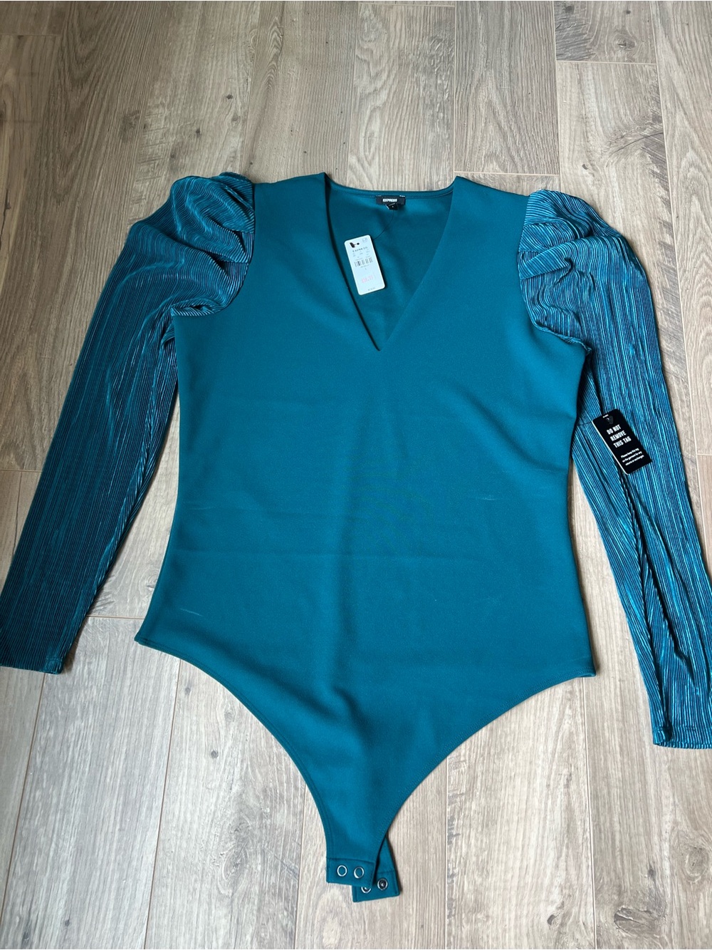 Express Teal V-Neck Bodysuit with Pleated Long Sleeves Size: L